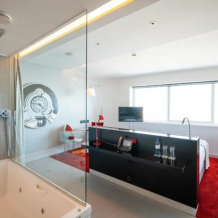 Myriad By Sana Hotel 5*