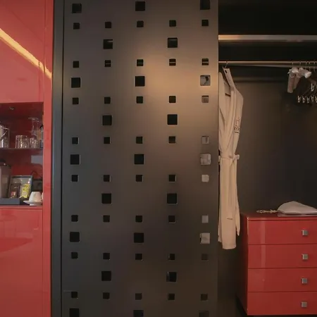 Hotel Myriad By Sana 5*