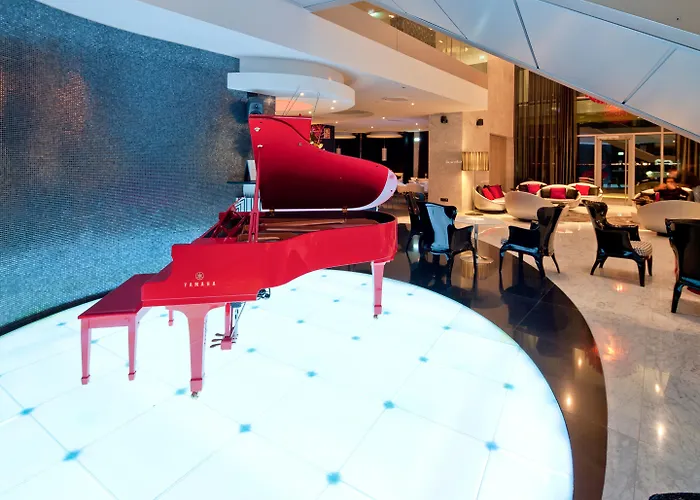 Myriad By Sana Hotel 5*