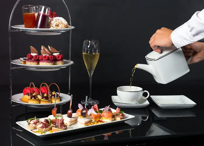 Myriad By Sana Lisbona