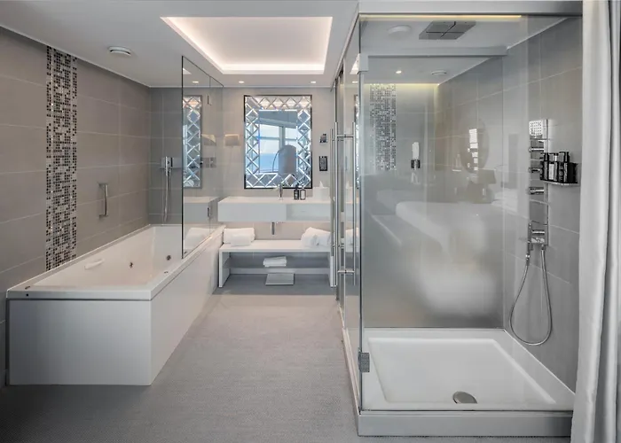 Myriad By Sana Lisbona