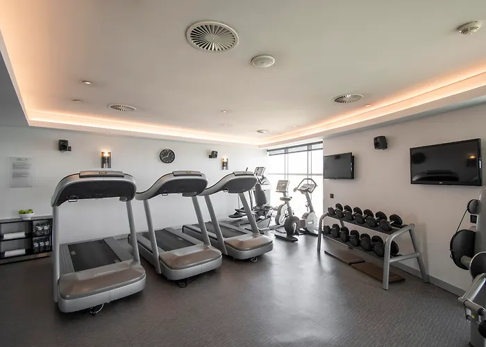 マイリアド バイ サナ ホテルズ ホテル